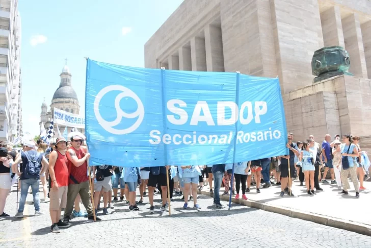 Paro docente en Santa Fe: privados de paro y públicos definen sus huelgas esta tarde