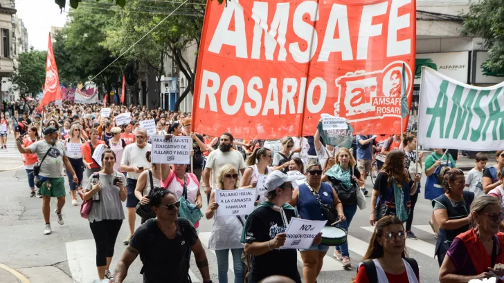 Paro nacional docente en primarias, secundarias y la UNR