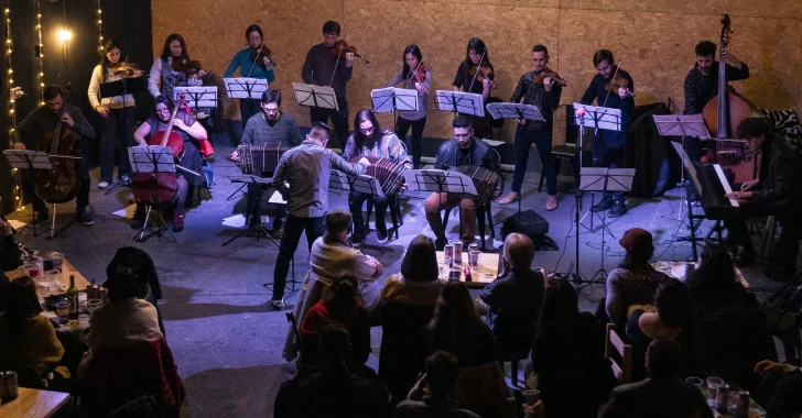 Concierto de la Orquesta de Tango del Guastavino en el Teatro La Comedia