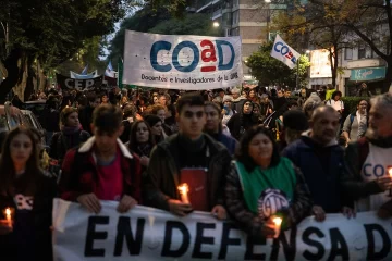 Comienza una semana completa de paro de docentes en la UNR