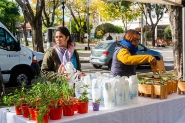 El canje de reciclables llega a plaza Sarmiento