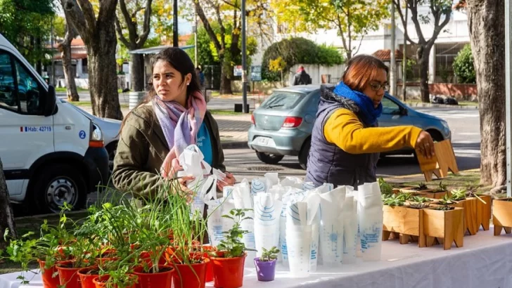 El canje de reciclables llega a plaza Sarmiento