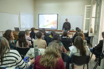 Rosario: Gestores de salud municipal se forman en políticas públicas en el Instituto Lazarte