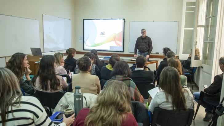 Rosario: Gestores de salud municipal se forman en políticas públicas en el Instituto Lazarte