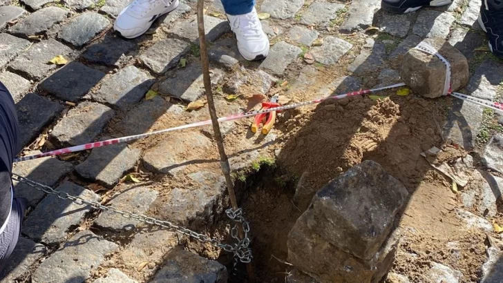 Descubrieron un túnel hecho para robar un banco en San Isidro