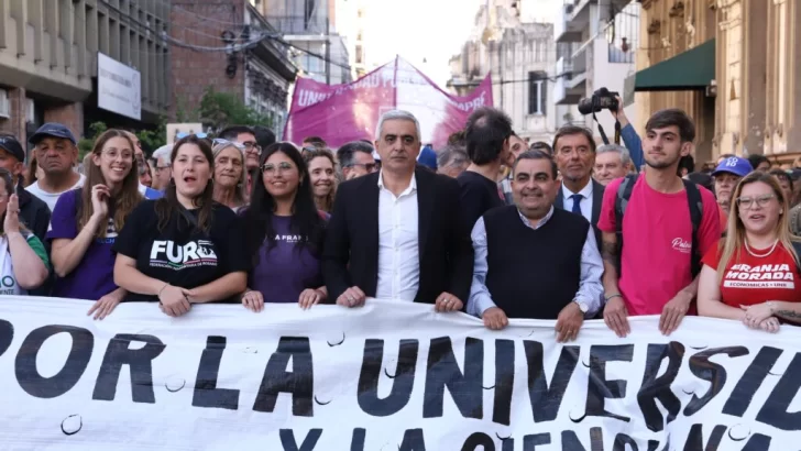 Bartolacci apuntó contra los legisladores que avalaron el veto presidencial