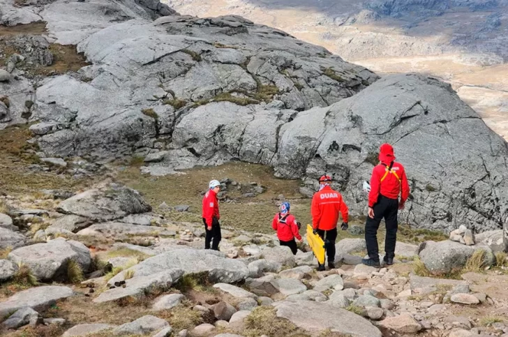 Vuelven a la ciudad los alumnos intoxicados y rescatados del cerro Champaquí