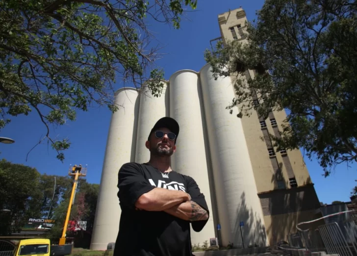 Comienza la intervención artística que le cambiará la cara a los silos Davis