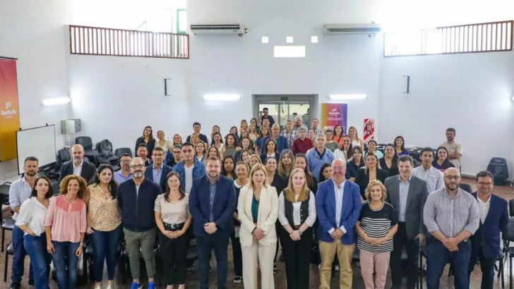 Representantes de 154 municipios y comunas se capacitaron en el abordaje de consumos problemáticos