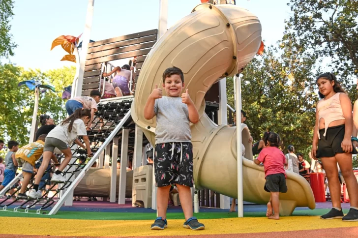 La Municipalidad reinauguró la Plaza Saavedra, con una gran convocatoria de vecinas y vecinos