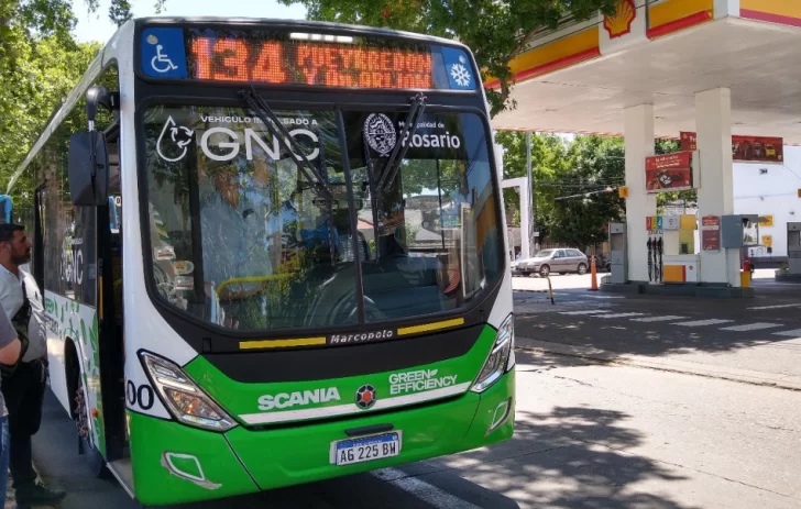 Prueba piloto: por primera vez el municipio pone en circulación un colectivo impulsado por GNC