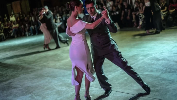 Rosario baila con el 20° Encuentro Metropolitano de Tango