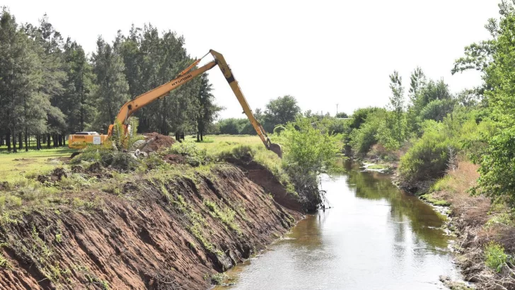 El arroyo Ludueña se revitaliza con 1500 toneladas de basura menos