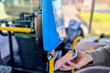 Desde este lunes se puede pagar el boleto urbano con tarjeta de crédito, débito y código QR