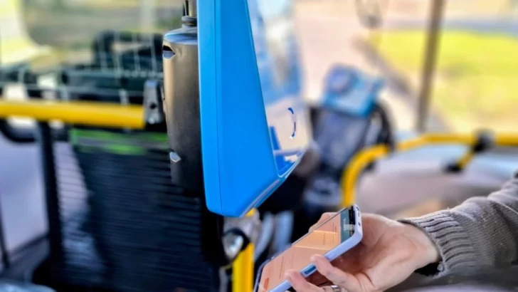 Desde este lunes se puede pagar el boleto urbano con tarjeta de crédito, débito y código QR