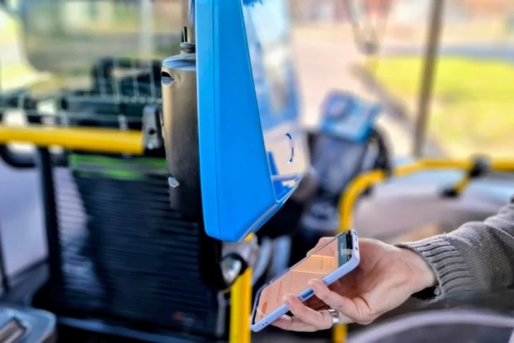 Desde este lunes se puede pagar el boleto urbano con tarjeta de crédito, débito y código QR