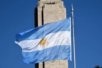 Rosario celebra el Día de la Bandera con shows de Coti Sorokin y Santiago Motorizado