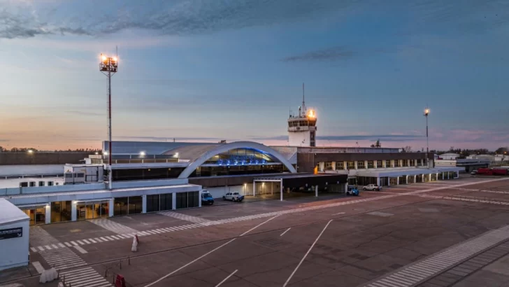 Pullaro sobre Exporta Simple: “Tenemos el primer aeropuerto que exporta desde el interior del país”