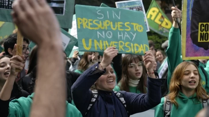 Rosario fue epicentro de otra marcha por más recursos para la universidad pública