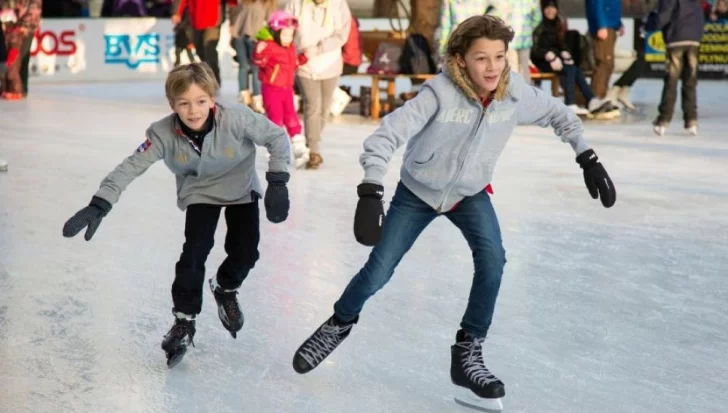 Tras 16 años de espera, vuelve a Rosario una pista de patinaje sobre hielo