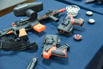 El Gobierno Provincial comprará 100 armas no letales que usará la PDI