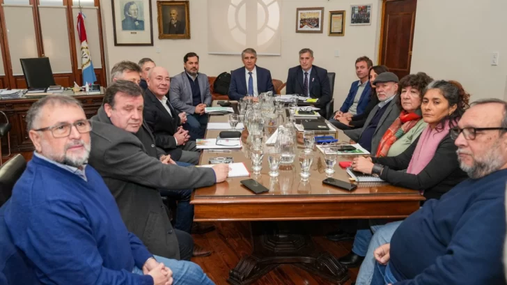 No hubo oferta: la Provincia se reunió en paritarias con los gremios estatales