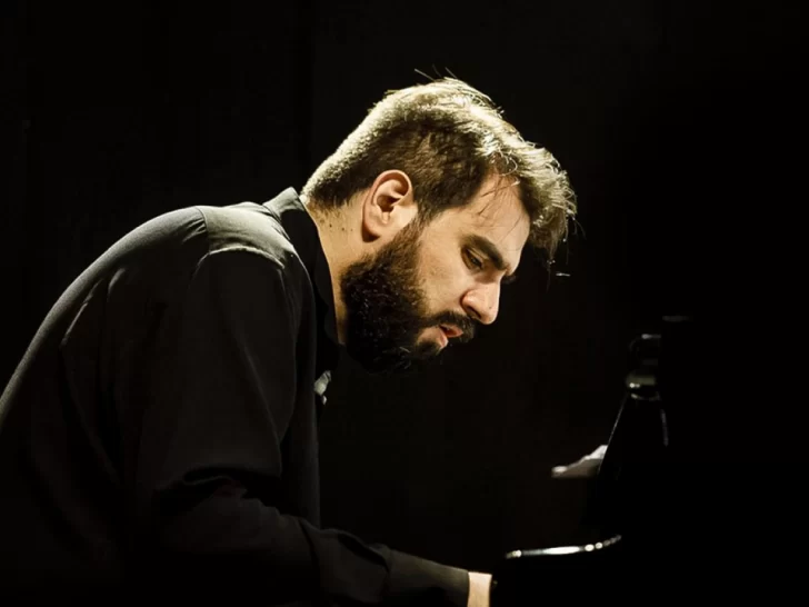 La Sinfónica de Rosario cierra el ciclo “Resonancias Sinfónicas” junto al pianista italiano Mario Montore