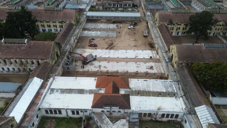 Comenzaron a montar los nuevos pabellones de aislamiento en la Cárcel de Coronda