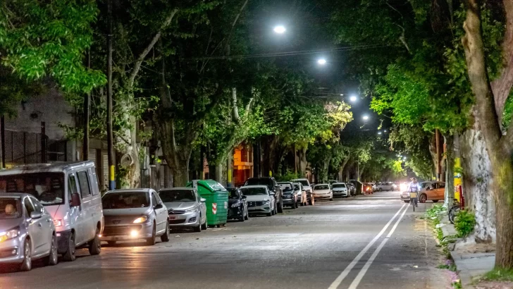 El 84% de las calles de Rosario ya cuenta con luces led