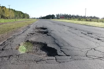 Pullaro criticó a Milei por su inacción en el tema rutas: “En 20 meses se comió el activo vial del país”