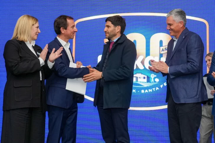 Milkaut celebró el centenario con Pullaro quien destacó su rol en la industria láctea
