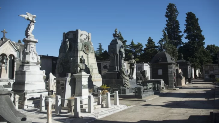 Sábado de visita guiada al Cementerio La Piedad para descubrir sus secretos