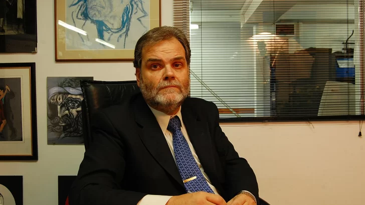 “Acá se le aplica el rifle sanitario a los 65 años, cuando ese jubilado tiene 20 o 25 años más de vida plena”