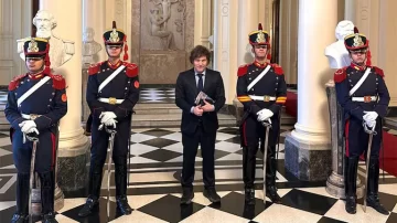 Reforma laboral y tributaria: cónclave de Milei con Pullaro y otros gobernadores