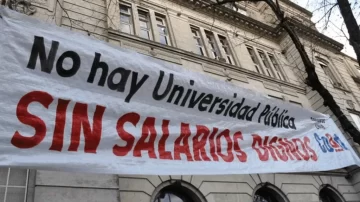 UNR: jueves de paro docente contra el veto al financiamiento universitario
