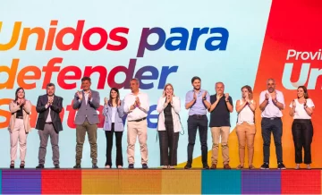 Gisela Scaglia cerró su campaña en Rosario con el apoyo de Maximiliano Pullaro y de todo Unidos