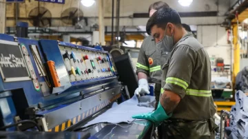 La provincia baja impuestos a empresas que generen nuevos puestos de trabajo