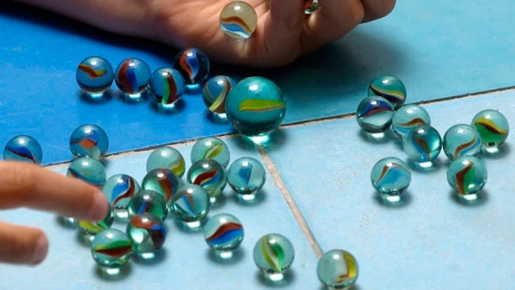 Ciudadano Ilustre: el Senado reconocerá al fundador de la fábrica de bolitas “Tinka”