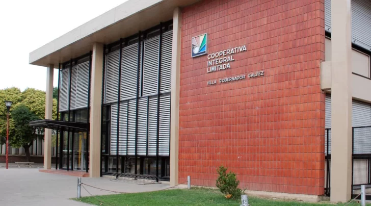 Villa G. Gálvez: peligra el servicio eléctrico en 33 barrios por millonaria deuda con la EPE