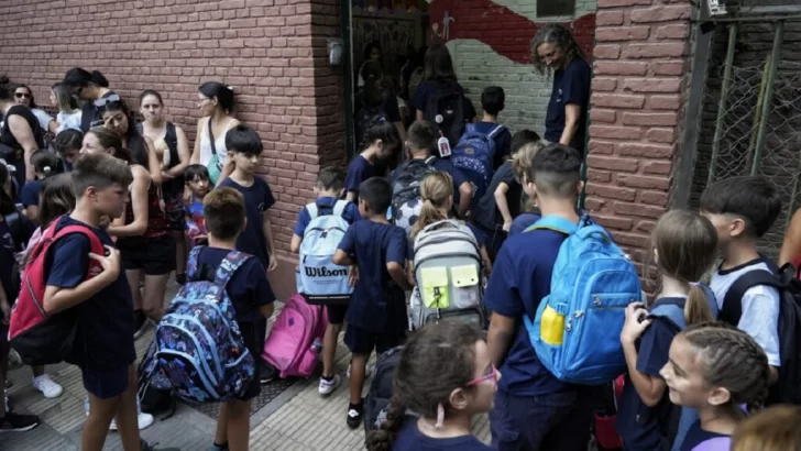 El Ministerio de Educación adelantó el calendario escolar 2026