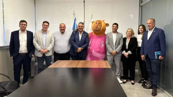 Provincia y AFA firmaron un convenio para difundir la competencia