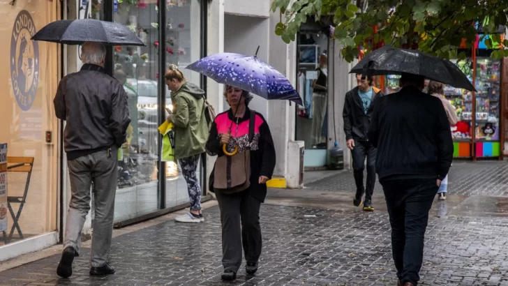 Fin de semana con probabilidad de tormentas y descenso de la temperatura durante el domingo