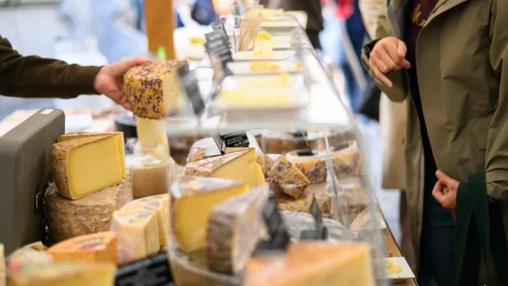 En Suiza: cuatro lácteas santafesinas compiten en el Mundial de los Quesos