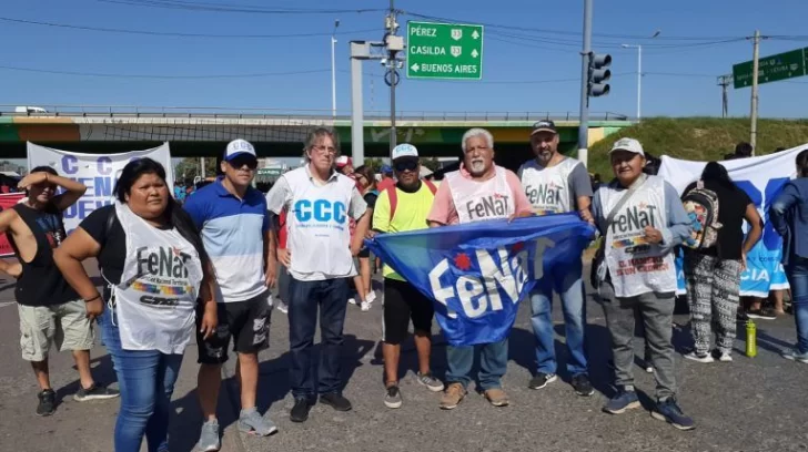 “Navidad con trabajo y sin hambre”: la CCC se manifestó en Rosario contra las políticas de Milei “Navidad con trabajo y sin hambre”: la CCC se manifestó en Rosario contra las políticas de Milei