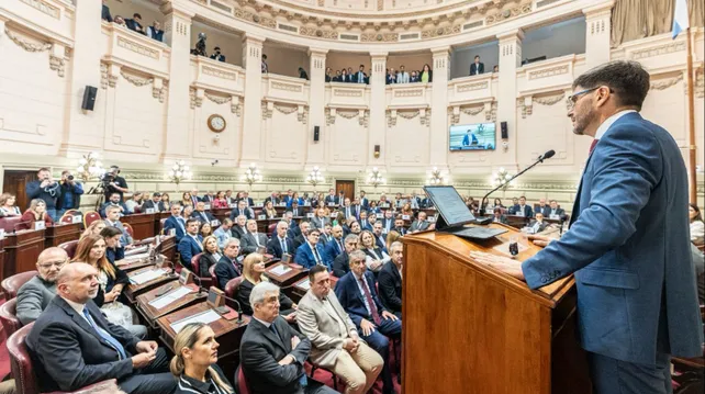 Pullaro convocó a extraordinarias para tratar proyectos del Ejecutivo