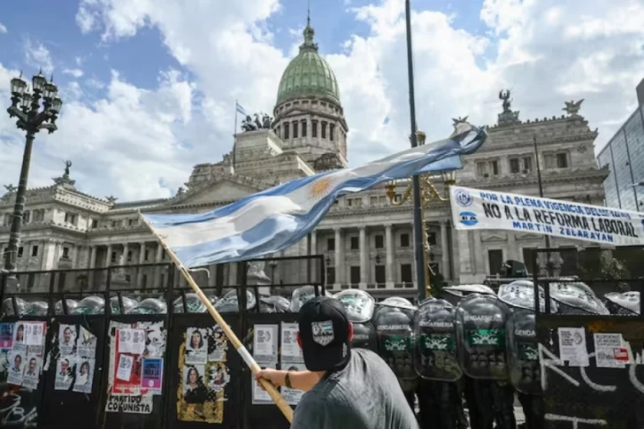 La justicia suspendió varios artículos y el gobierno de Milei apelará el fallo La justicia suspendió varios artículos y el gobierno de Milei apelará el fallo