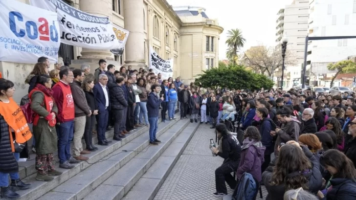 Desde el martes hasta el viernes: arranca semana de paro en la UNR y la UTN Desde el martes hasta el viernes: arranca semana de paro en la UNR y la UTN