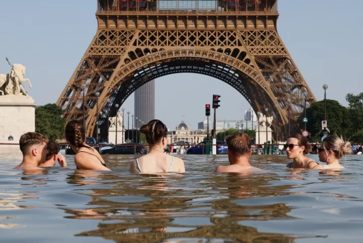 Francia pasó el día más caluroso en 80 años y declararon estado de alerta Francia pasó el día más caluroso en 80 años y declararon estado de alerta