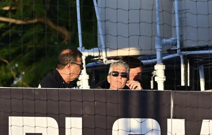 La familia Messi debió salir a aclarar sobre la salud de Jorge, tras la difusión de noticias falsas La familia Messi debió salir a aclarar sobre la salud de Jorge, tras la difusión de noticias falsas